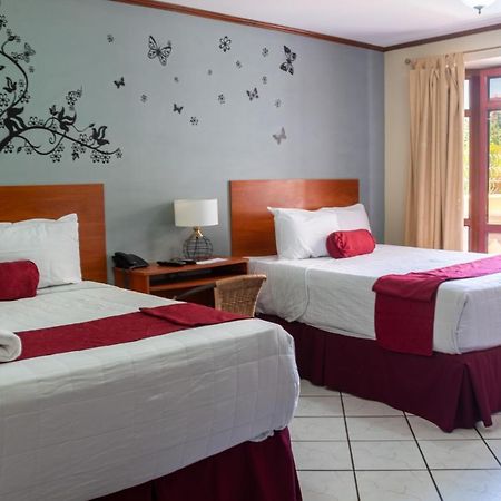Hotel Fotherhouse San Salvador Exterior photo