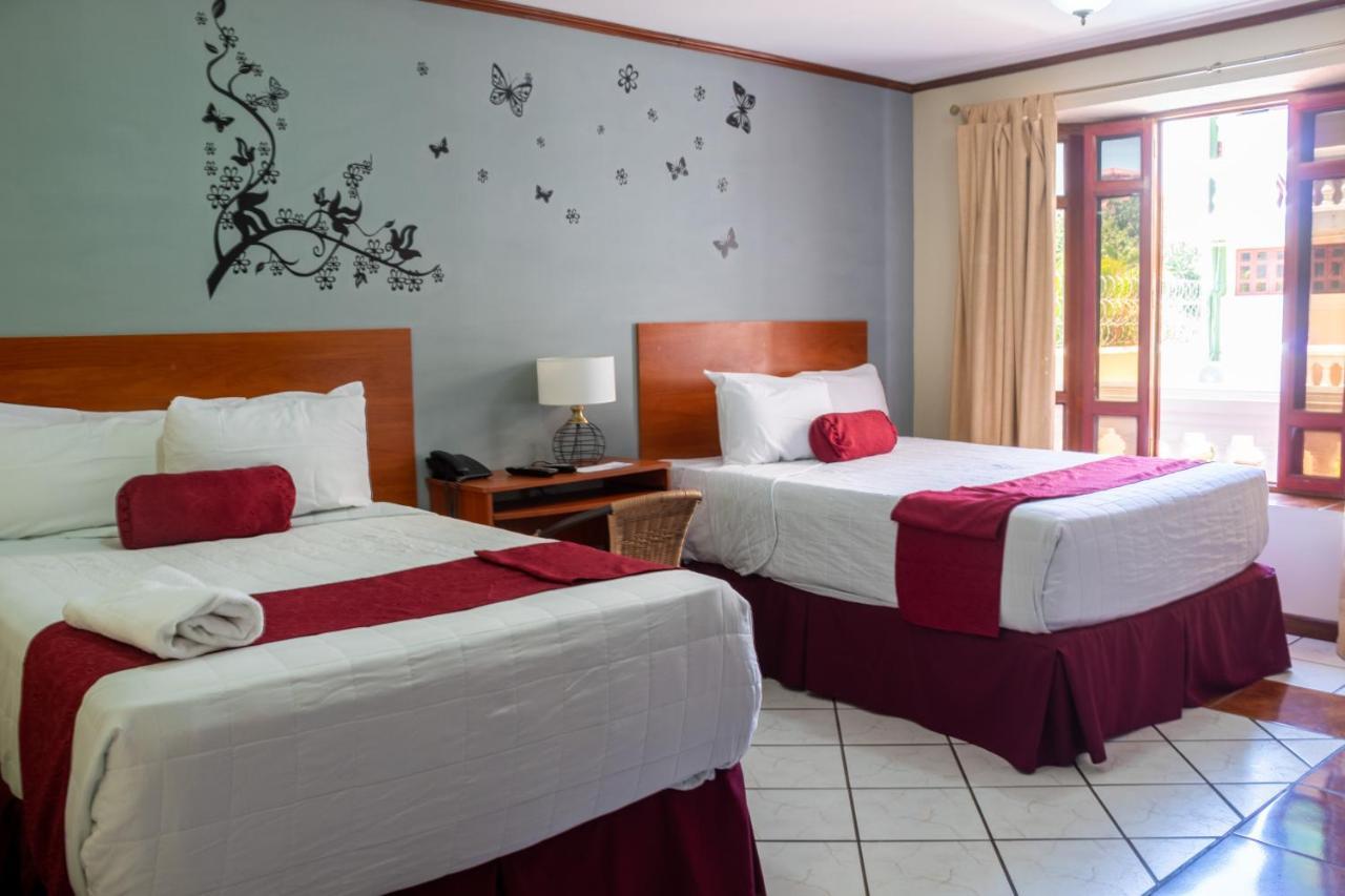 Hotel Fotherhouse San Salvador Exterior photo