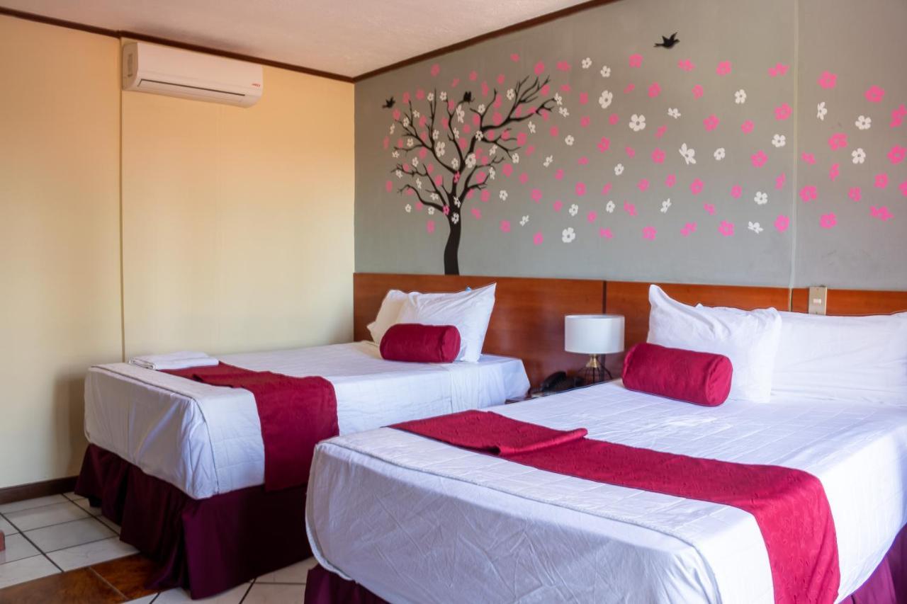 Hotel Fotherhouse San Salvador Exterior photo