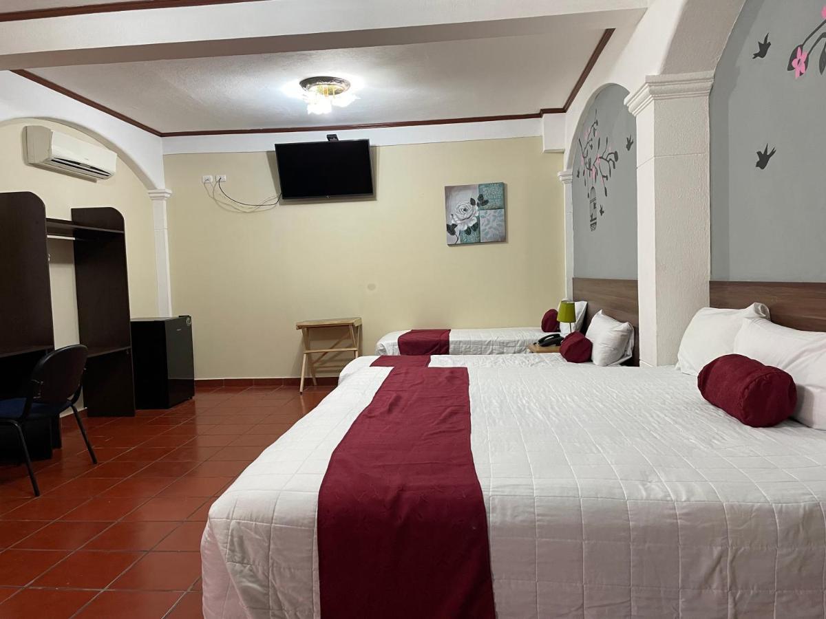 Hotel Fotherhouse San Salvador Exterior photo