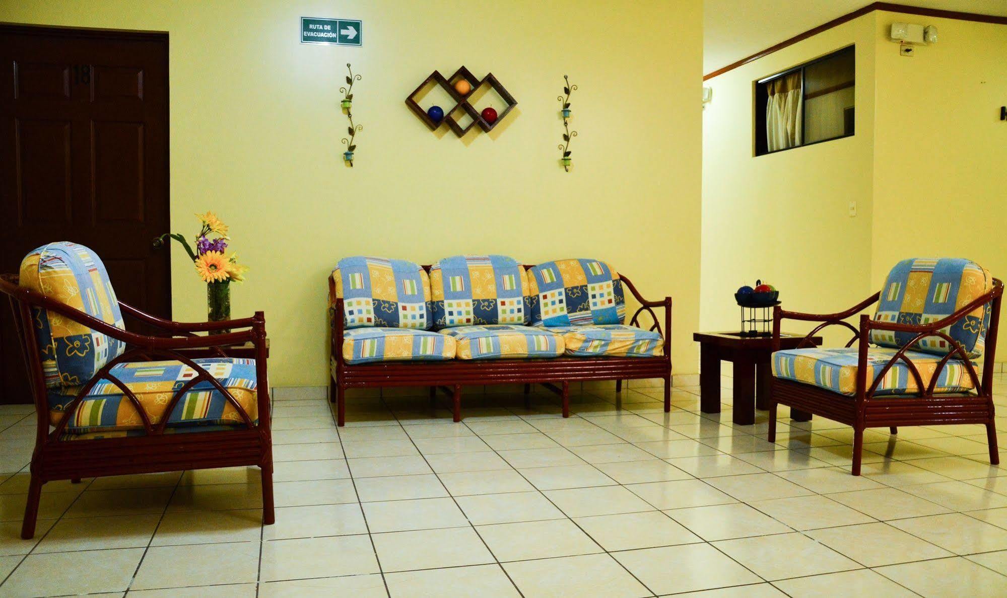 Hotel Fotherhouse San Salvador Exterior photo