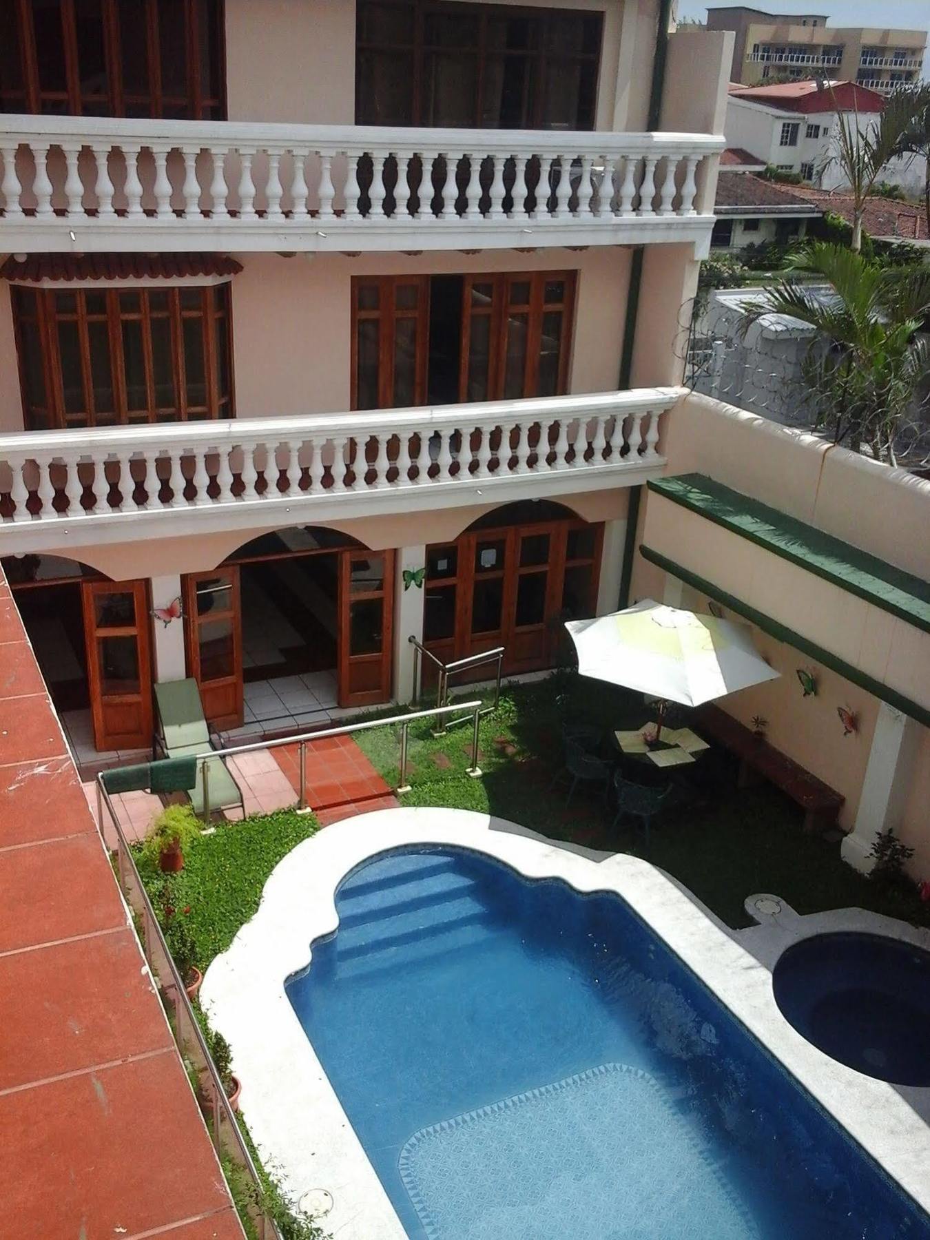Hotel Fotherhouse San Salvador Exterior photo