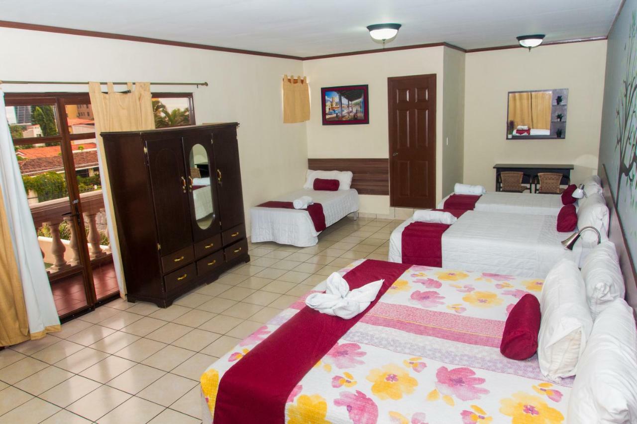 Hotel Fotherhouse San Salvador Exterior photo
